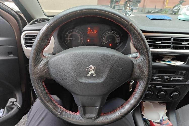 Used Peugeot 301 2014 1.6L Automatic Comfort Edition Steering Wheel