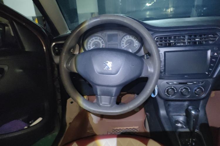 Used Peugeot 301 2014 1.6L Automatic Comfort Edition Steering Wheel