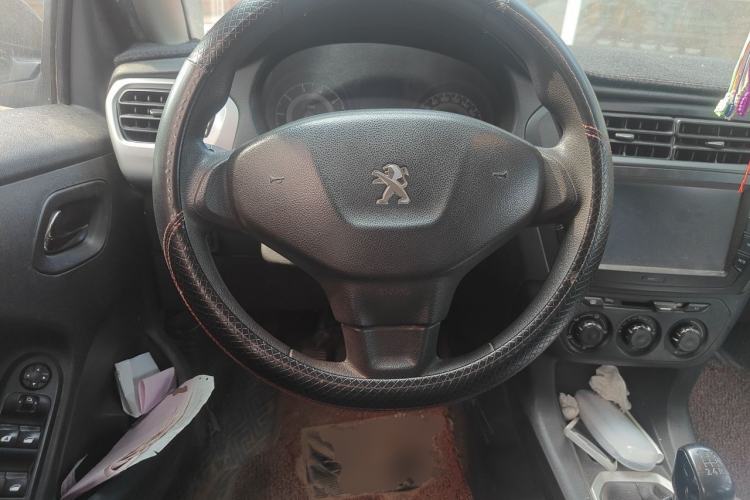 Used Peugeot 301 2014 1.6L Manual Comfort Edition Steering Wheel