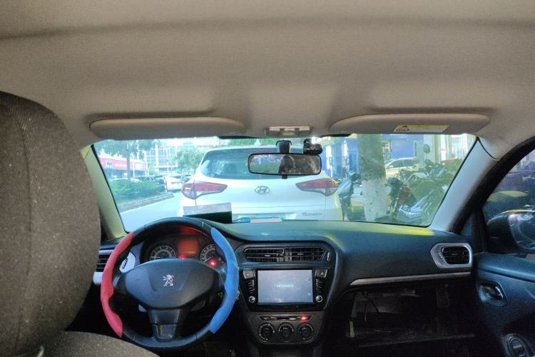 Used Peugeot 301 2014 1.6L Manual Comfort Edition Headliner
