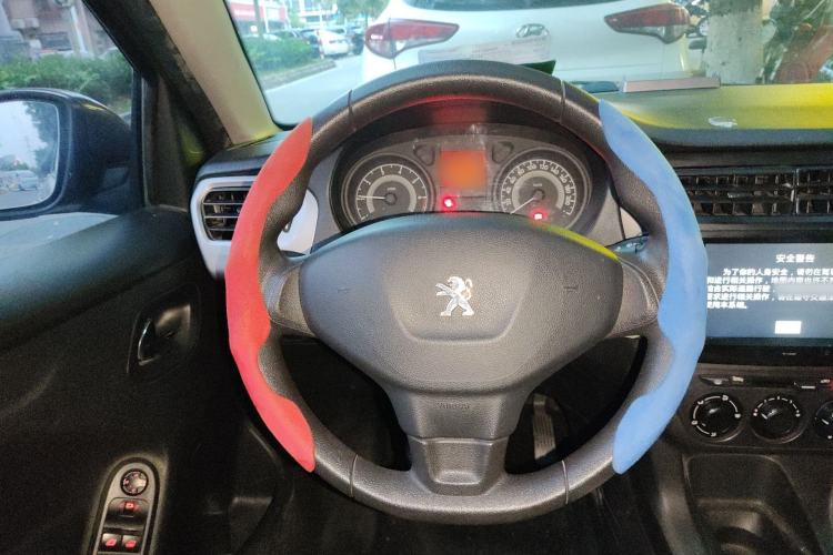 Used Peugeot 301 2014 1.6L Manual Comfort Edition Steering Wheel