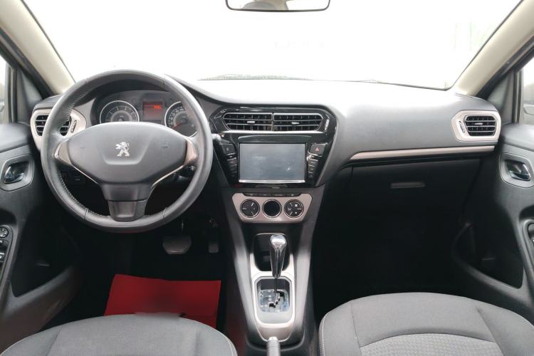 Used Peugeot 301 2014 1.6L Automatic Luxury Edition Center Console