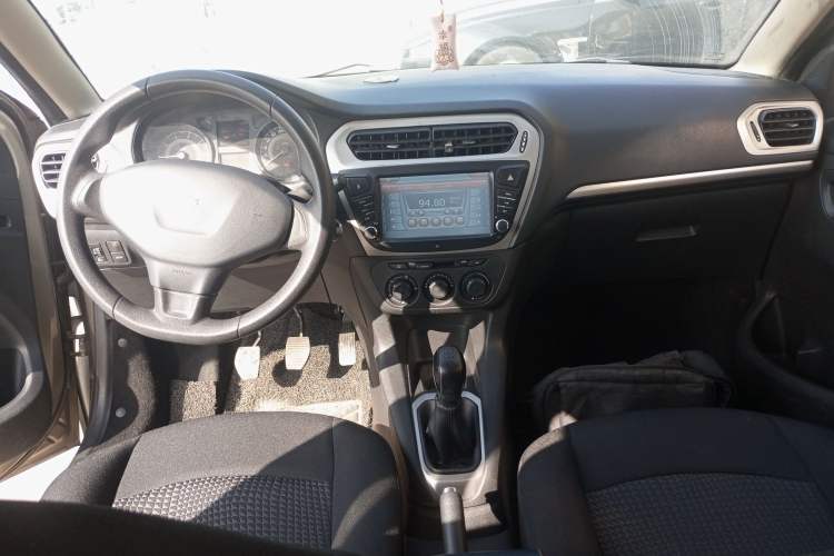 Used Peugeot 301 2014 1.6L Manual Comfort Edition Center Console