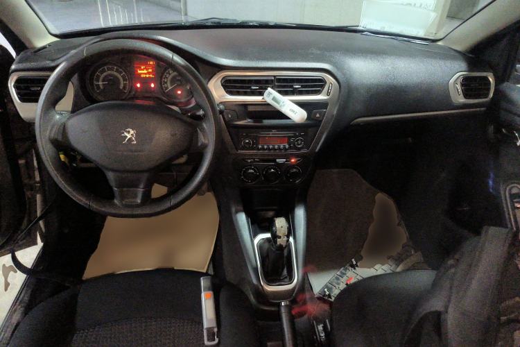 Used Peugeot 301 2014 1.6L Manual Comfort Edition Center Console
