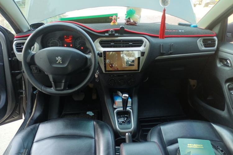Used Peugeot 301 2014 1.6L Automatic Comfort Edition Center Console