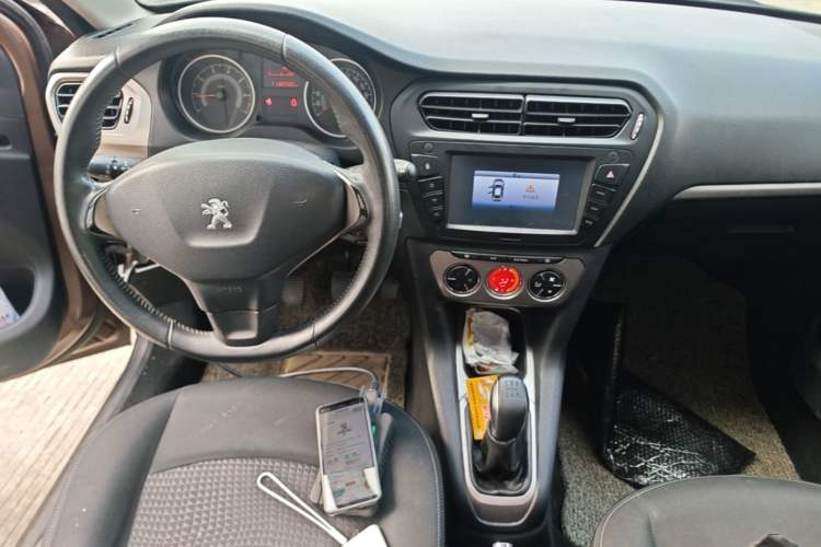 Used Peugeot 301 2014 1.6L Manual Luxury Edition Center Console