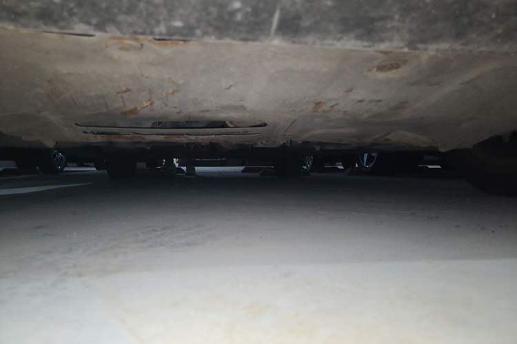 Used Peugeot 301 2014 1.6L Automatic Luxury Edition Chassis Front