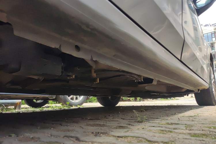Used Peugeot 301 2014 1.6L Manual Comfort Edition Chassis Rear Right