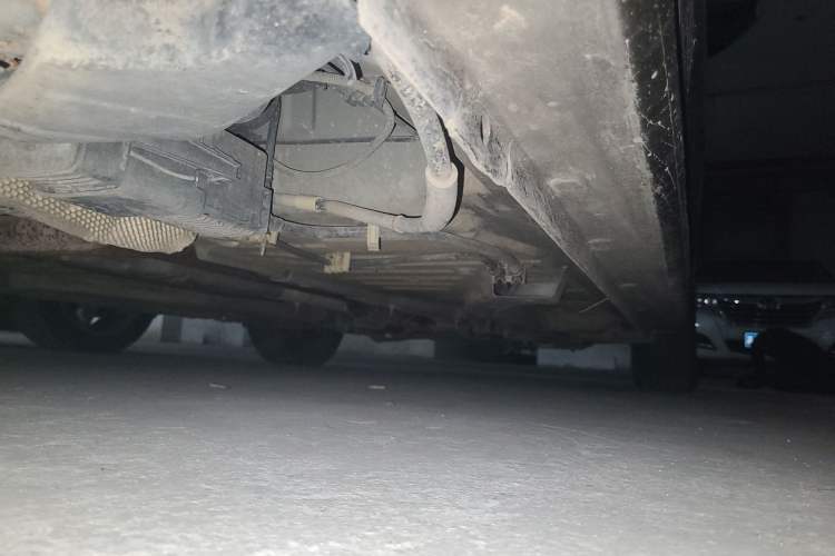 Used Peugeot 301 2014 1.6L Automatic Luxury Edition Chassis Rear Right