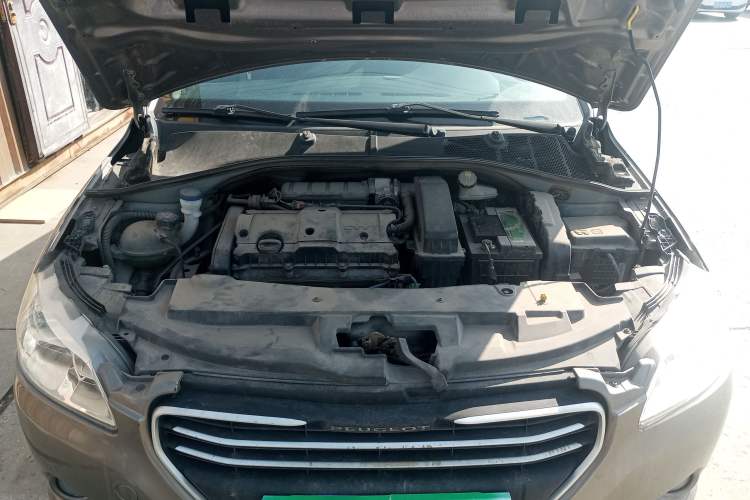 Used Peugeot 301 2014 1.6L Manual Comfort Edition Engine Bay