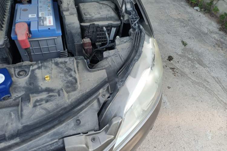 Used Peugeot 301 2014 1.6L Automatic Comfort Edition Engine Bay Left