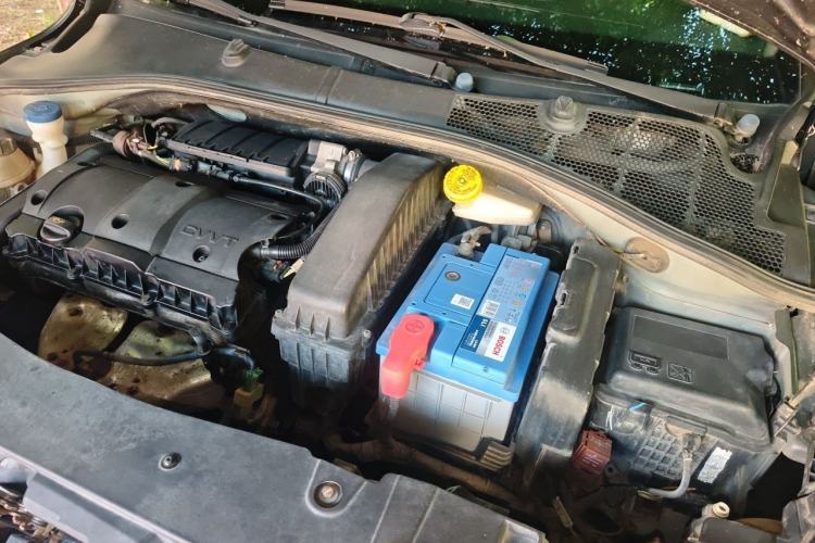 Used Peugeot 301 2014 1.6L Manual Comfort Edition Engine Bay Left
