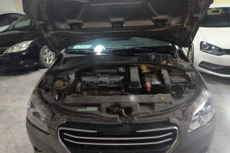 Used Peugeot 301 2014 1.6L Manual Comfort Edition Engine Bay