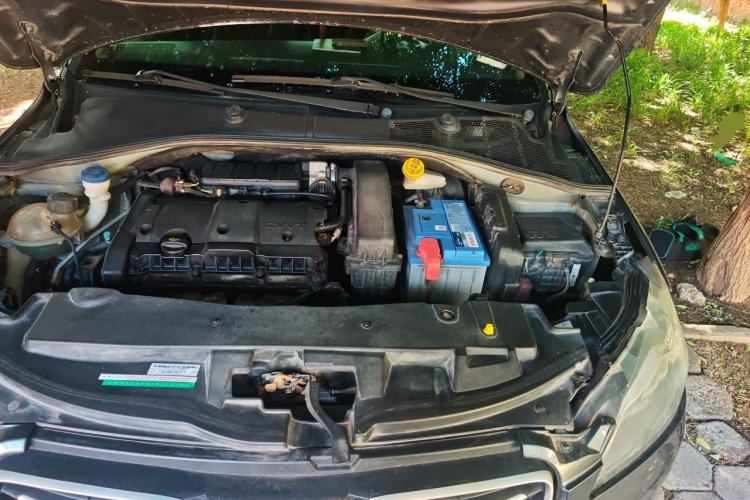 Used Peugeot 301 2014 1.6L Manual Comfort Edition Engine Bay