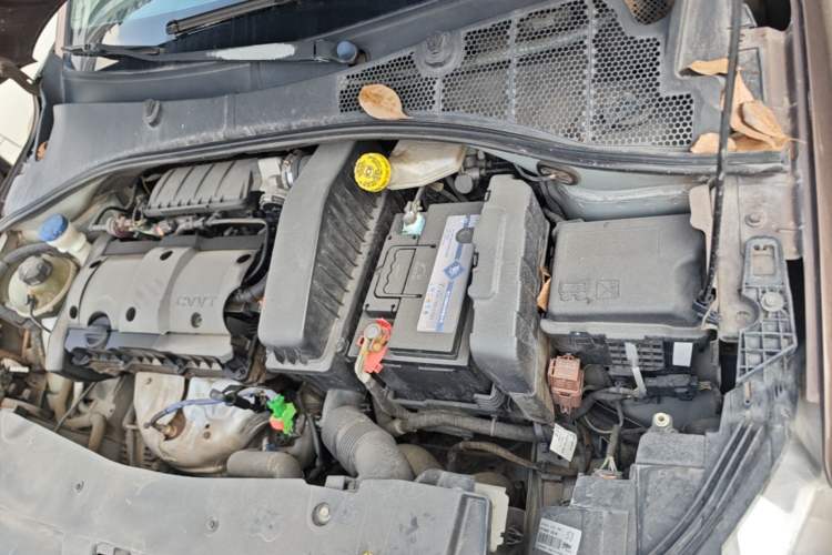Used Peugeot 301 2014 1.6L Manual Luxury Edition Engine Bay