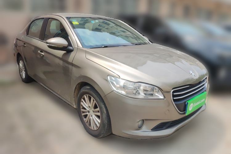 Used Peugeot 301 2014 1.6L Manual Comfort Edition Front Right 45 Deg