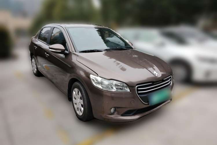 Used Peugeot 301 2014 1.6L Manual Comfort Edition Front Right 45 Deg