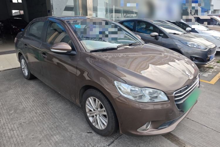 Used Peugeot 301 2014 1.6L Manual Luxury Edition Front Right 45 Deg
