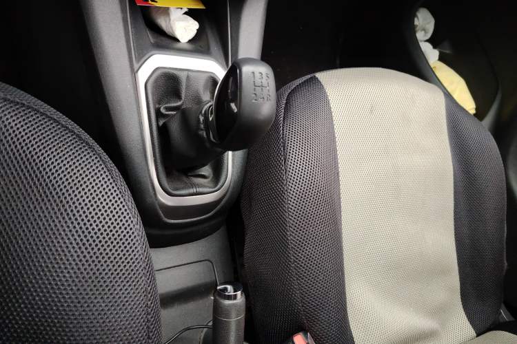 Used Peugeot 301 2014 1.6L Manual Comfort Edition Gear Lever