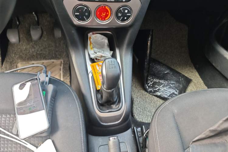 Used Peugeot 301 2014 1.6L Manual Luxury Edition Gear Lever