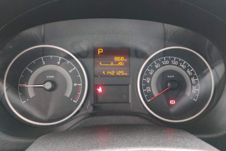 Used Peugeot 301 2014 1.6L Automatic Luxury Edition Instrument Cluster