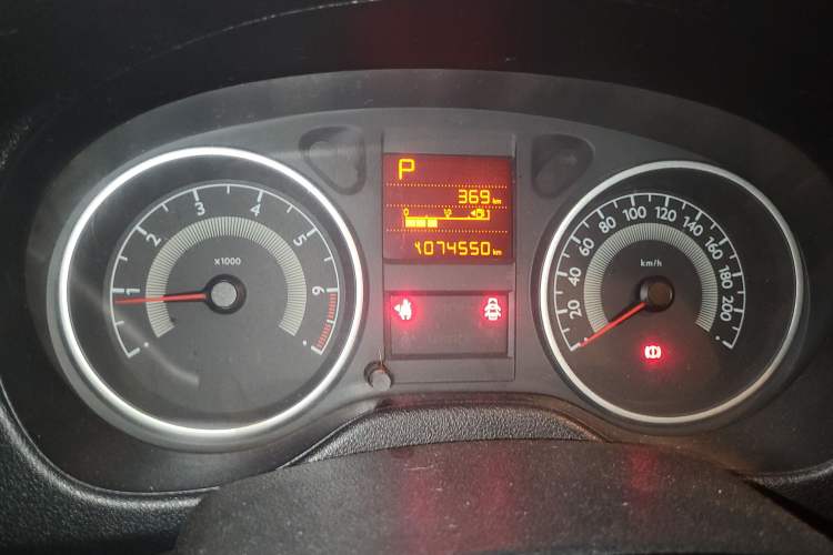 Used Peugeot 301 2014 1.6L Automatic Luxury Edition Instrument Cluster