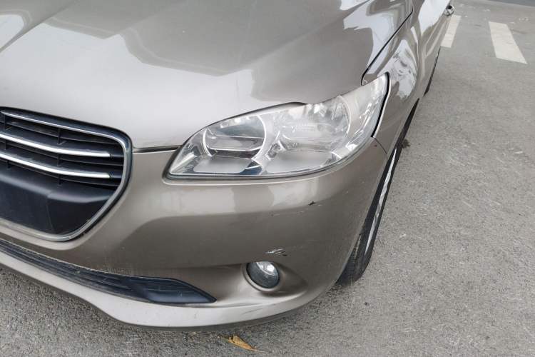 Used Peugeot 301 2014 1.6L Automatic Luxury Edition Left Front Headlight