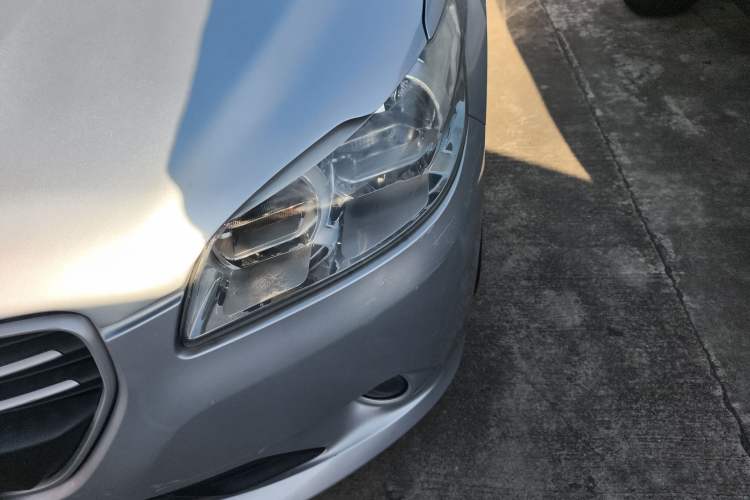 Used Peugeot 301 2014 1.6L Automatic Comfort Edition Left Front Headlight