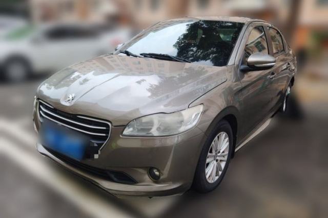 Peugeot 301 2014 1.6L Manual Comfort Edition d’occasion