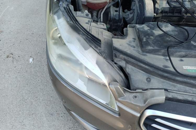 Used Peugeot 301 2014 1.6L Automatic Comfort Edition Right Front Headlight
