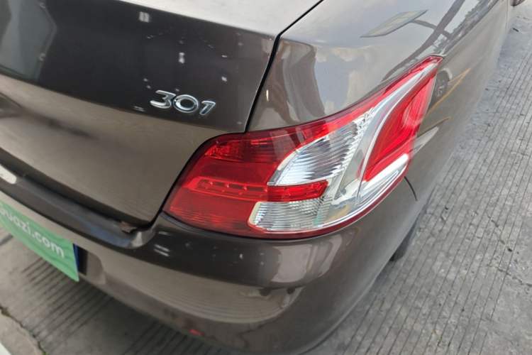 Used Peugeot 301 2014 1.6L Manual Luxury Edition Right Rear Taillight