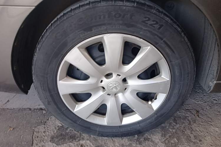 Used Peugeot 301 2014 1.6L Automatic Comfort Edition Right Rear Wheel Hub