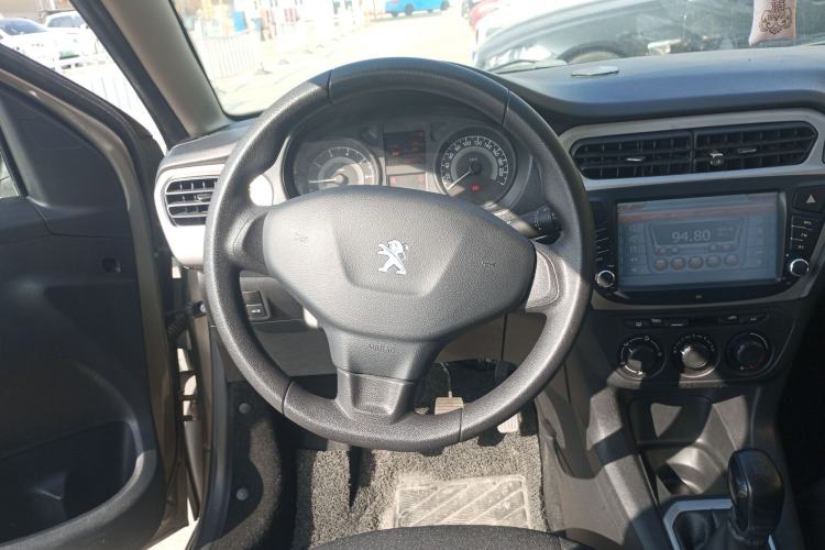 Used Peugeot 301 2014 1.6L Manual Comfort Edition Steering Wheel