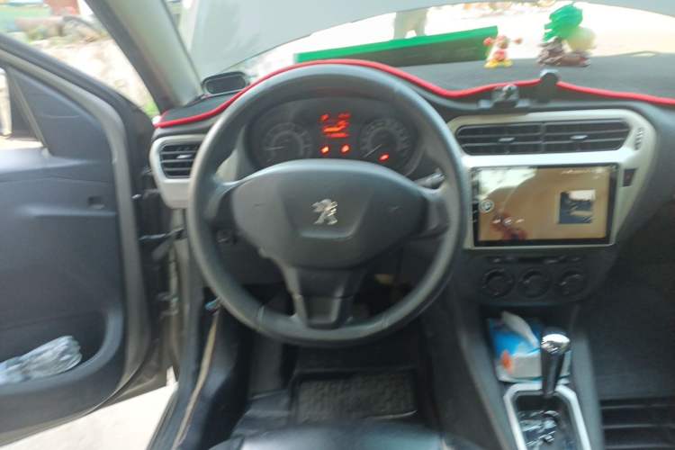 Used Peugeot 301 2014 1.6L Automatic Comfort Edition Steering Wheel