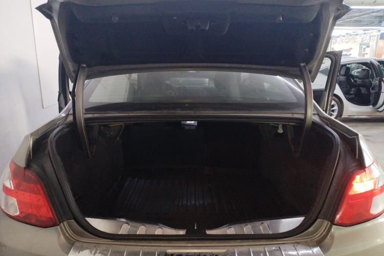 Used Peugeot 301 2014 1.6L Automatic Prestige Edition Trunk