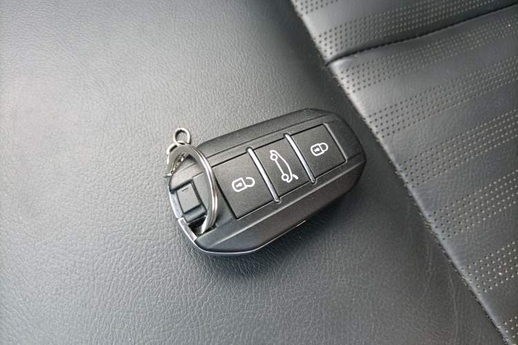 Used Peugeot 301 2014 1.6L Automatic Prestige Edition Vehicle Key