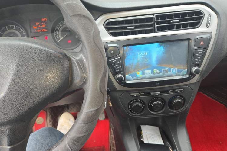 Used Peugeot 301 2014 1.6L Manual Comfort Edition Audio And AC Panel