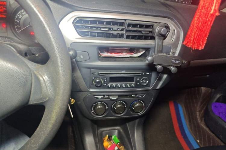 Used Peugeot 301 2014 1.6L Manual Comfort Edition Audio And AC Panel