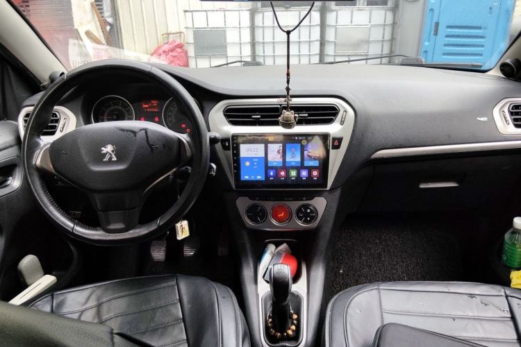 Used Peugeot 301 2014 1.6L Manual Luxury Edition Center Console