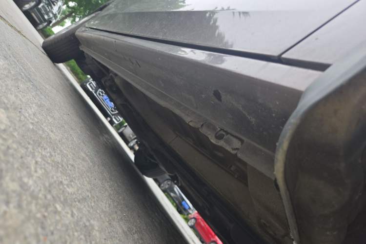Used Peugeot 301 2014 1.6L Manual Comfort Edition Chassis Front Right