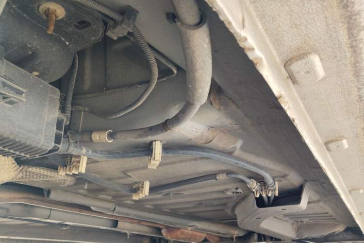 Used Peugeot 301 2014 1.6L Manual Comfort Edition Chassis Rear Right