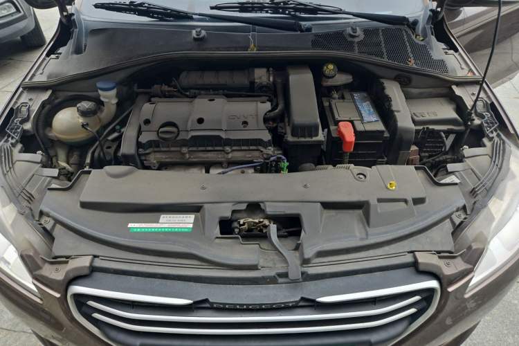 Used Peugeot 301 2014 1.6L Manual Comfort Edition Engine Bay