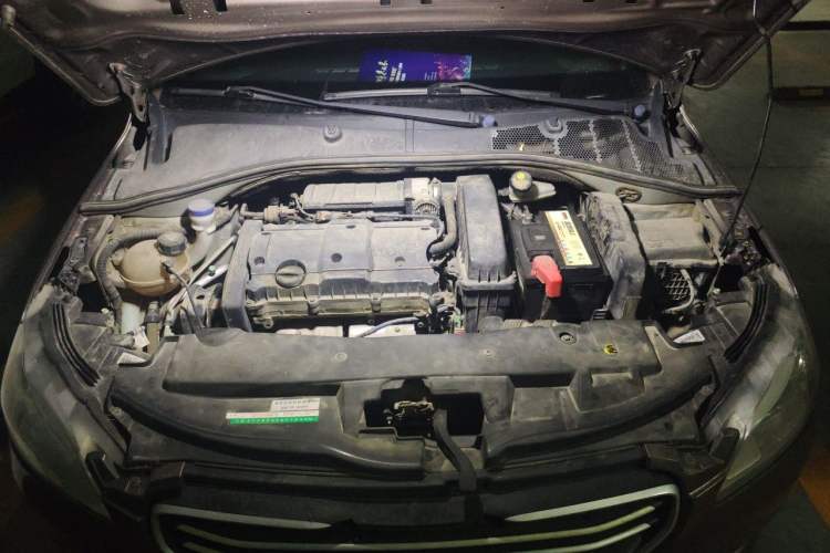 Used Peugeot 301 2014 1.6L Manual Comfort Edition Engine Bay