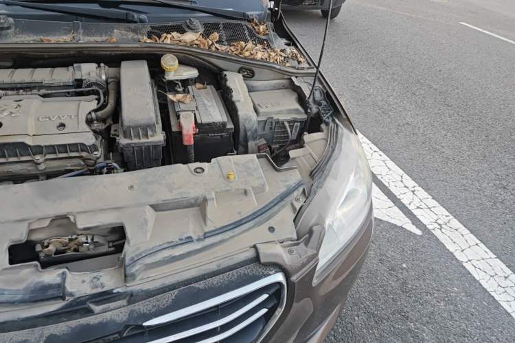 Used Peugeot 301 2014 1.6L Automatic Prestige Edition Engine Bay Left