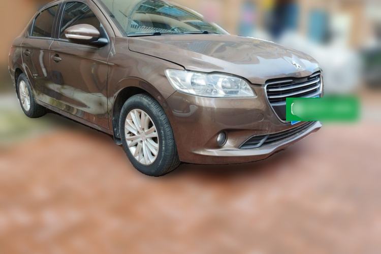 Used Peugeot 301 2014 1.6L Manual Luxury Edition Front Right 45 Deg