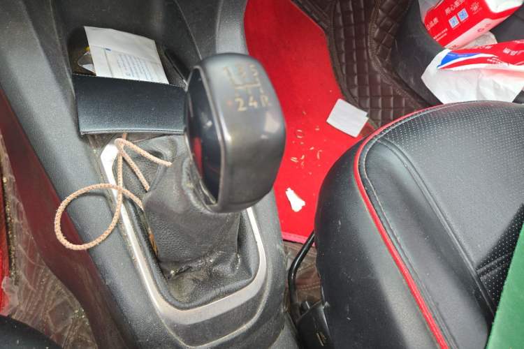 Used Peugeot 301 2014 1.6L Manual Comfort Edition Gear Lever