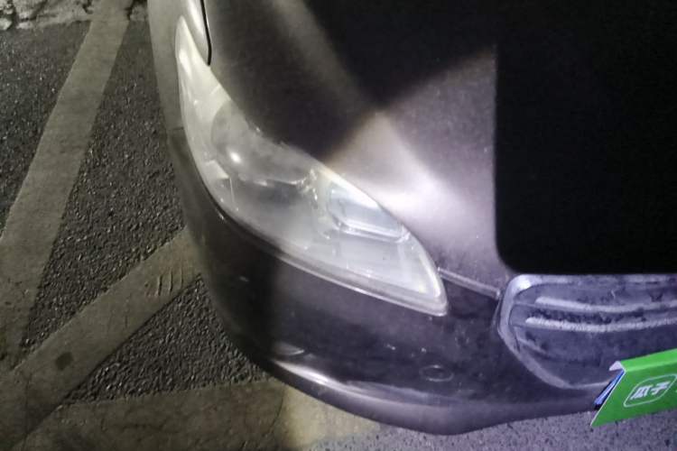 Used Peugeot 301 2014 1.6L Manual Comfort Edition Right Front Headlight