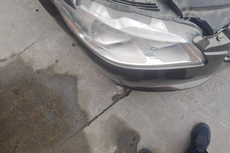 Used Peugeot 301 2014 1.6L Automatic Comfort Edition Right Front Headlight