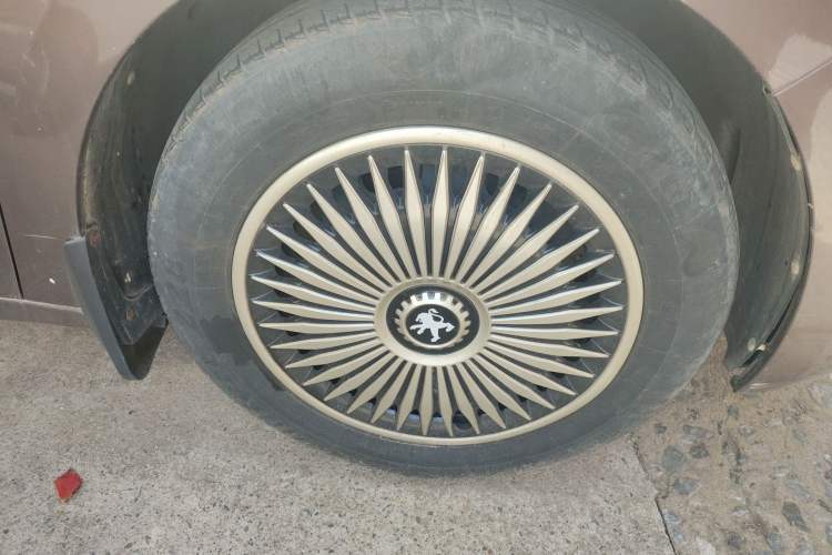 Used Peugeot 301 2014 1.6L Manual Comfort Edition Right Front Wheel Hub