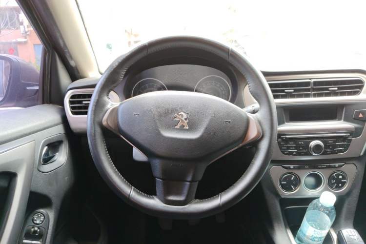 Used Peugeot 301 2014 1.6L Manual Luxury Edition Steering Wheel